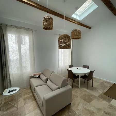 Apartment L Magnifique Duplex Climatise *